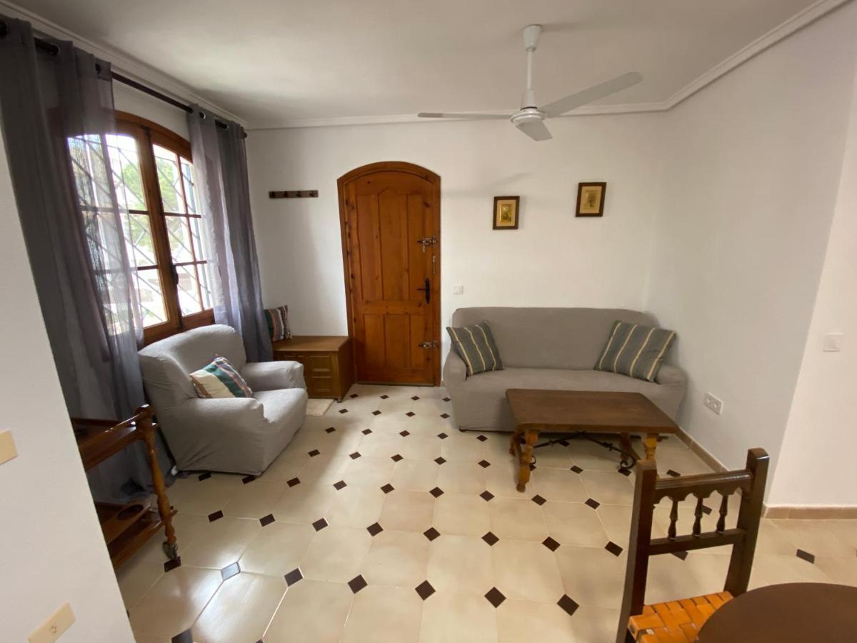 La Zenia Beach 2-bedroom 1-bath renovated vacation rental Orihuela Buitenkant foto